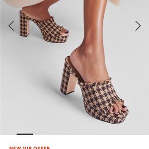 Just Fab Heather Throwback Platform Sandal